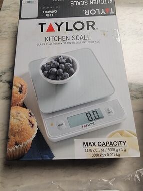 TAYLOR Glass Platform Kitchen Scale in White